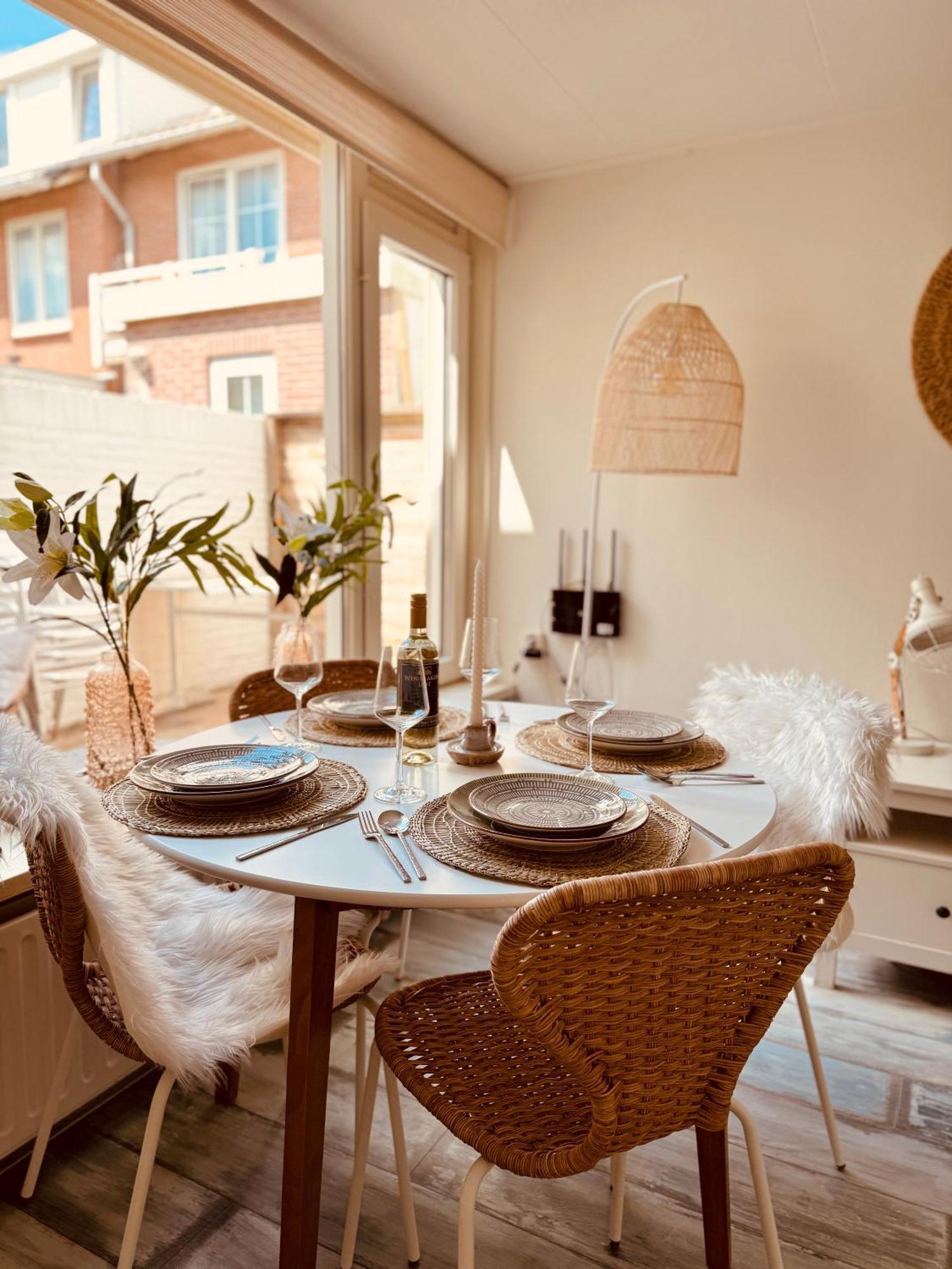 Beach House Sea-Esta เอ็กมอนด์อานเซ ภายนอก รูปภาพ